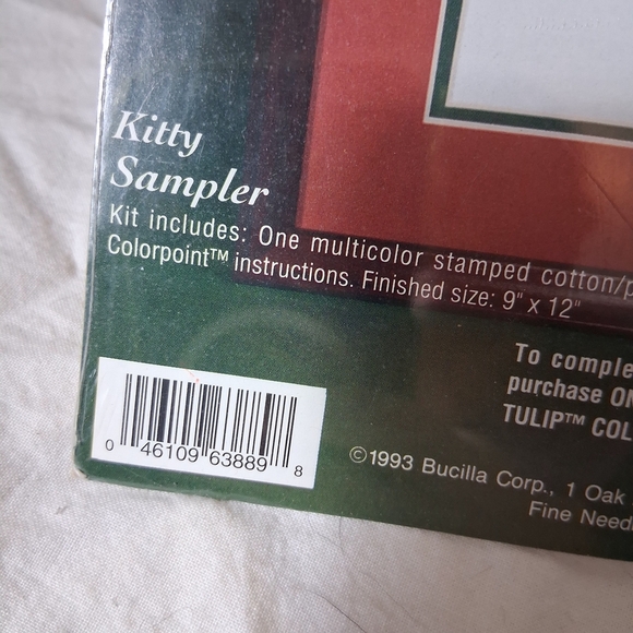 Bucilla Kitty Sampler Christmas Kit With Large Embrodiery Lot - Picture 5 of 5